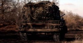Танки Т-80БВМ начали штатно оснащаться защитой от наведения высокоточного оружия 