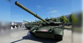 Войска и силы на северо-востоке России получили танки Т-80БВМ