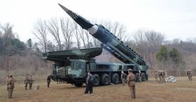В КНДР прошли испытания баллистической ракеты с планирующим боевым блоком